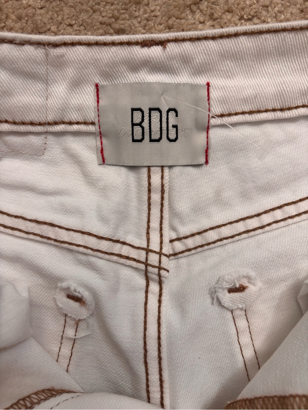 BDG Off-White High-Rise Straight Jeans - Picture 3 of 4